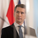 Канцлер Австрии заявил, что готов привиться российской вакциной 