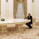 Шольц заявил о готовности вести диалог с Путиным