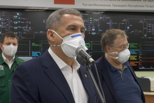 Рустам Минниханов принял участие в запуске новых установок на комплексе «ТАНЕКО»