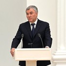 Володин: релокантам могут перекрыть доступ к доходам от имущества в РФ за оскорбление россиян