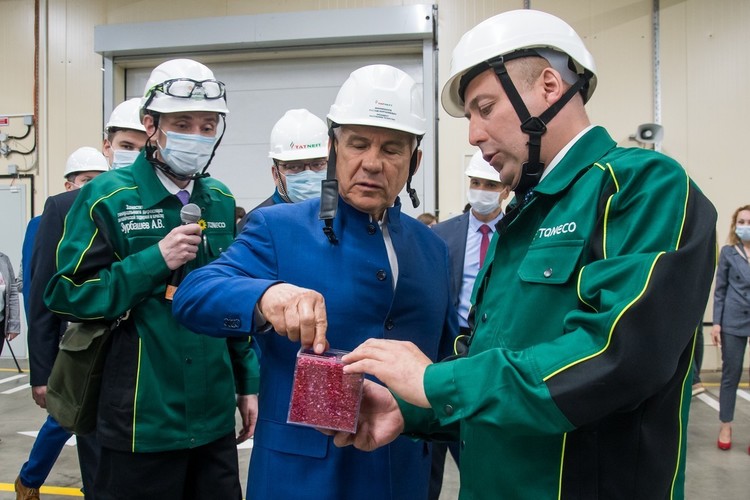Как в Нижнекамске отметили отметили День химика