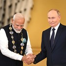Путин вручил Моди высшую госнаграду РФ – орден Святого апостола Андрея Первозванного