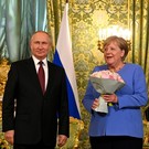 Путин признался, что разочаровался в Меркель