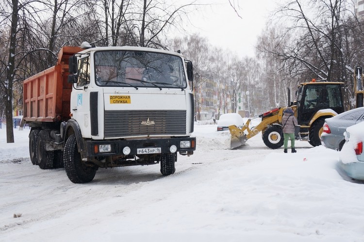 Челны завалило снегом
