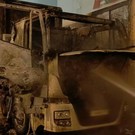 В Казани на парковке ТЦ «Южный» загорелось два грузовика – пострадал водитель 