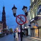 На улице Баумана в Казани появились знаки, запрещающие передвижение на электросамокатах 