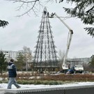 В Челнах монтируют главную городскую елку высотой 30 метров (фото)