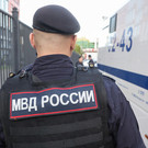 Нелегалам в РФ запретят браки, вождение и госуслуги: главное из интервью замглавы МВД
