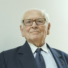 Умер французский модельер Пьер Карден