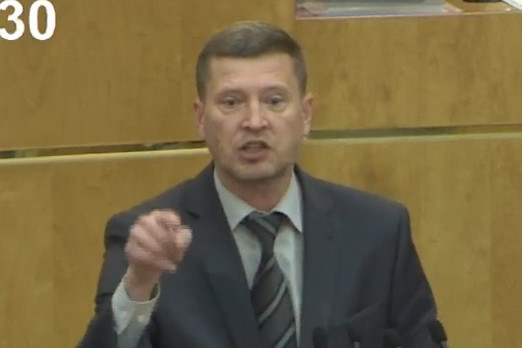 «Вы понимаете, что делаете?»: депутат из ЛДПР раскритиковал законопроект о неуважении к власти