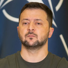 Зеленский в новогоднем обращении заявил, что украинцам придется выбрать между отъездом и службой
