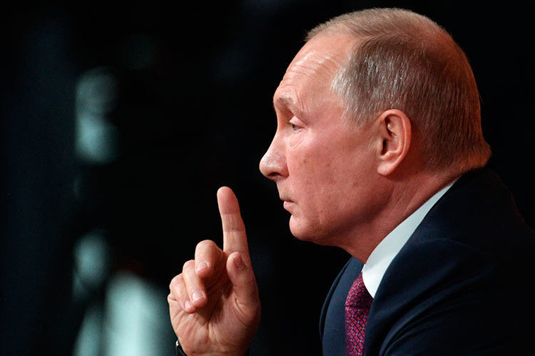 Путин о QR-кодах в транспорте: «Мы должны самым внимательным образом посмотреть, к чему это приведет»