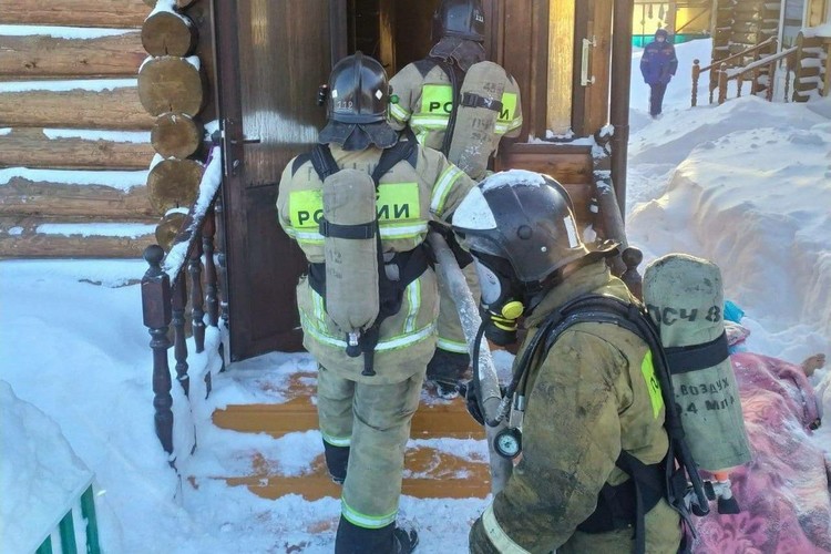 При пожаре в Татарстане погибли четыре человека, среди них двое детей