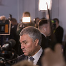 Володин призвал ООН провести расследование о причастности США к появлению коронавируса