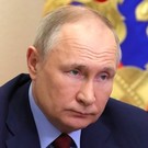 Путину доложили о пожаре на флагманском ракетном крейсере «Москва»