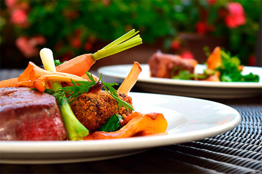 Летнее меню ресторанов и кафе Закамья: вкусно, разнообразно, на здоровье