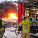 В Казани загорелись заброшенные кирпичные гаражи
