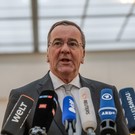 Глава минобороны ФРГ впервые высказался о слитой записи разговора офицеров бундесвера