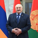 Лукашенко рассказал о травме во время рубки дров