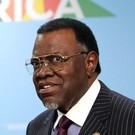 Умер президент Намибии Гейнгоб. В 90-х он возглавил правительство сразу после провозглашения независимости страны 