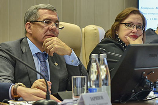 Рустам Минниханов о Евгении Даутовой: «Добросовестная женщина, не аферист какой-то!»