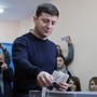 Зеленский почти в два раза опережает Порошенко в первом туре выборов президента Украины