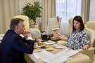 Минуллина встретилась с депутатом ГД в «долларовом» костюме