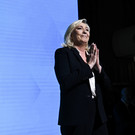 Ле Пен лидирует в первом туре выборов президента Франции
