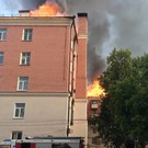 Стало известно, где разместят жителей горящего дома в Казани 