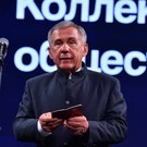 «Республика всегда поддерживает КАМАЗ»: Минниханов вручил коллективу автогиганта госнаграду