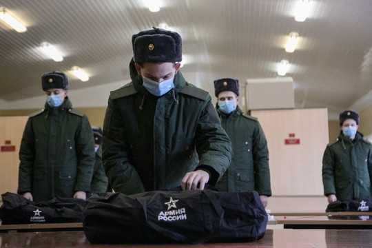 Первые новобранцы из Москвы отправились в войска