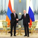Путин созвонился с Пашиняном и поделился впечатлениями от поездки в Азербайджан