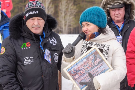 Салават вручил сертификат на 100 тыс. рублей челнинскому Дому ребенка