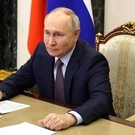 Путин поручил установить требования к рекламе услуг по банкротству граждан