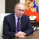 Путин: продолжительность жизни в РФ должна превысить 80 лет