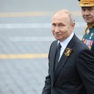 В Москве начался парад Победы – на Красную площадь прибыл Путин
