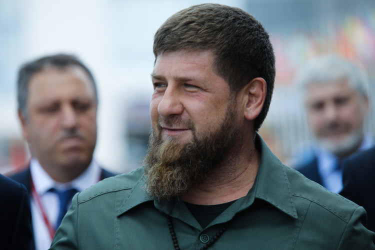 Госдеп призвал освободить жену экс-судьи Чечни. Кадыров отреагировал на это заявление: «Вы там с ума что ли сошли у себя в Штатах?»