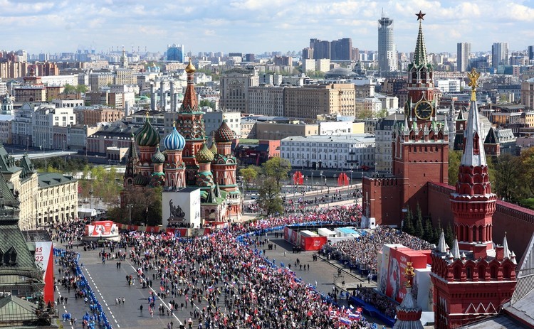 На акцию «Бессмертный полк» в Москве вышли более миллиона человек
