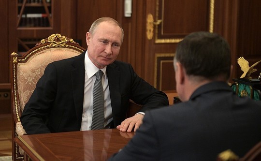 Путин принял в Кремле Хуснуллина: «Приступили уже в полном объеме к работе?»