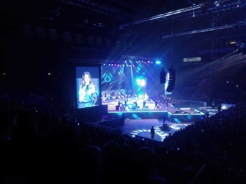 Популярный певец Димаш дает концерт в Казани