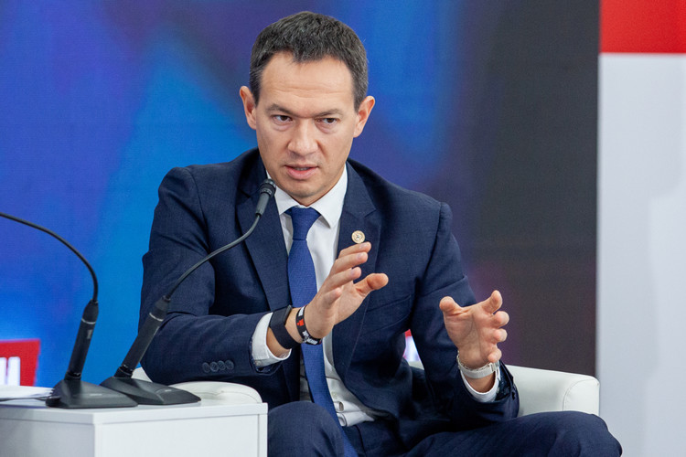 Глава Альметьевска Нагуманов предложил изымать квартиры за долги по ЖКХ