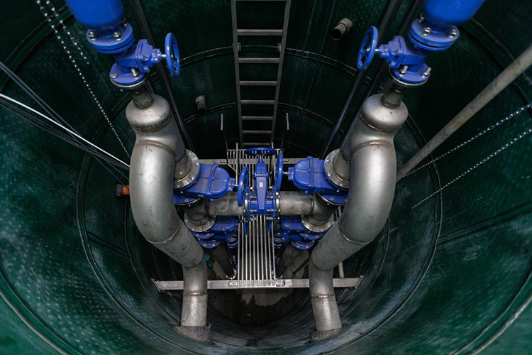 Высокая скорость реализации проектов достигается за счет сборных модулей заводской готовности, которые монтируются по принципу конструктора