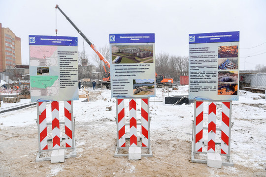 Минниханов посетил шесть строящихся объектов Казани. В том числе будущую станцию метро