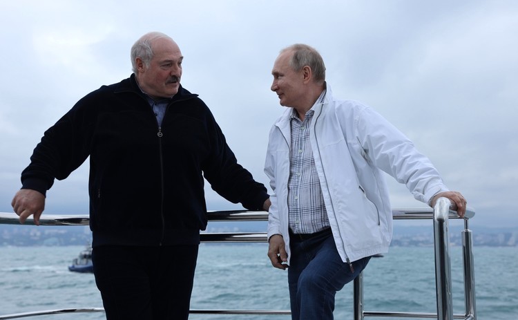 Лукашенко заявил, что Путин обещал ему звание полковника
