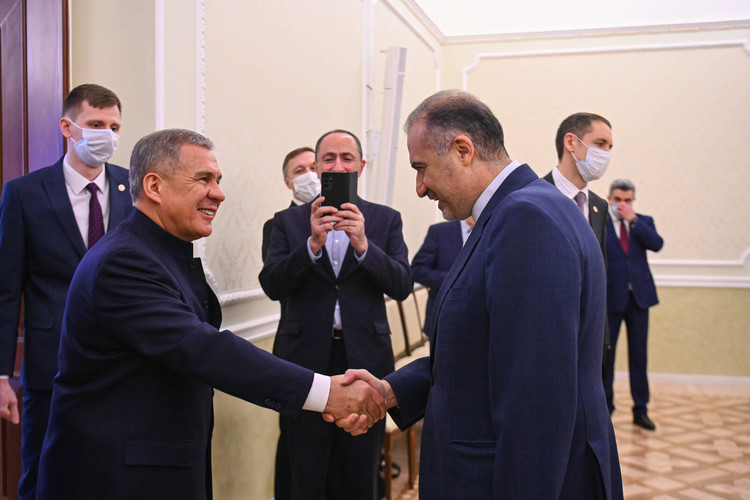 Минниханов принял в Казанском кремле посла Ирана