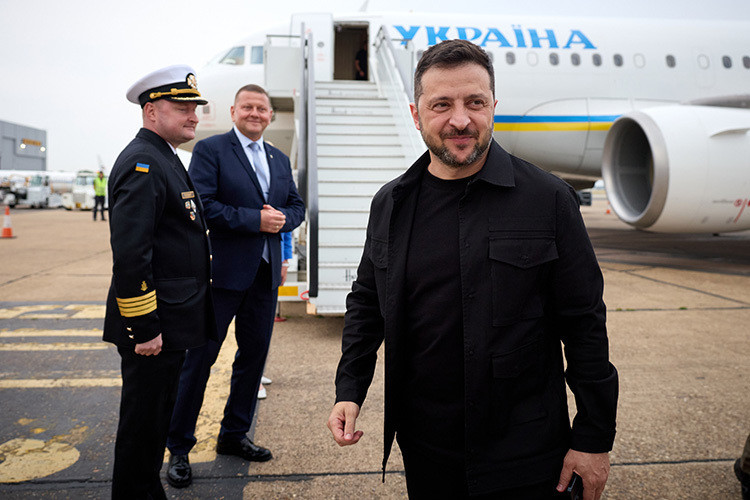 «Зеленский просто выжидает, собирает информацию. Но это не значит, что он навсегда перестал хамить»