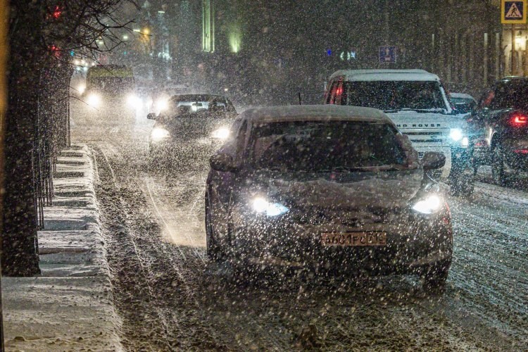 Названы улицы Казани, откуда сегодня будут вывозить снег