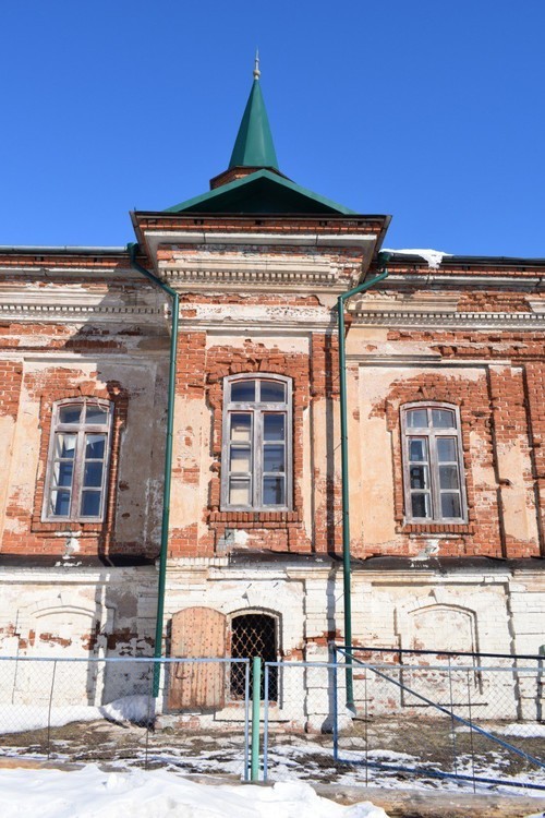 Начались противоаварийные работы по сохранению Первой Соборной мечети в Кукморском районе