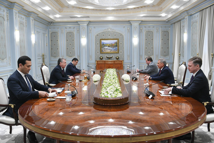 Минниханов встретился с президентом Узбекистана Мирзиеевым