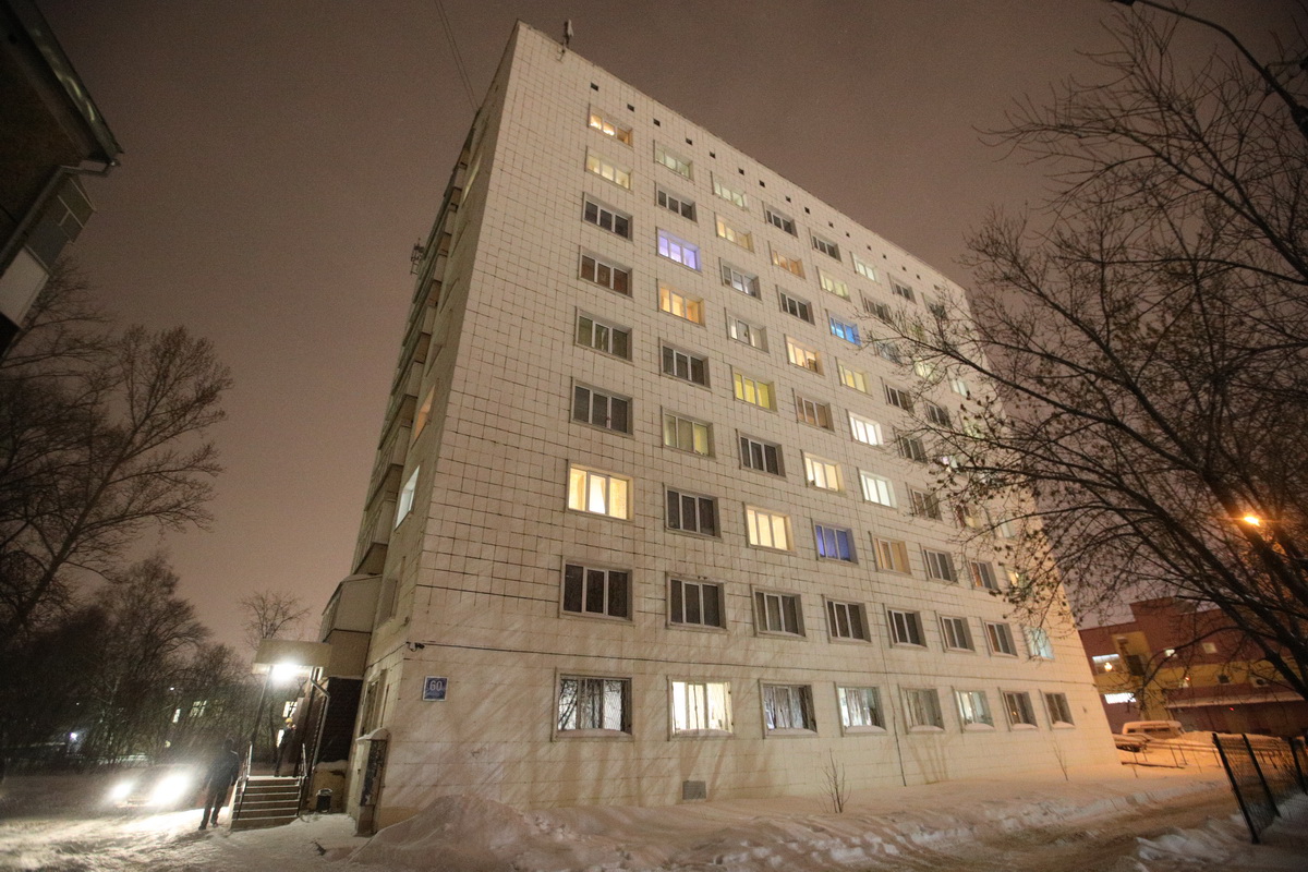 На фото общежитие по улице Красной Позиции, 2а. Фото: Алексей Белкин